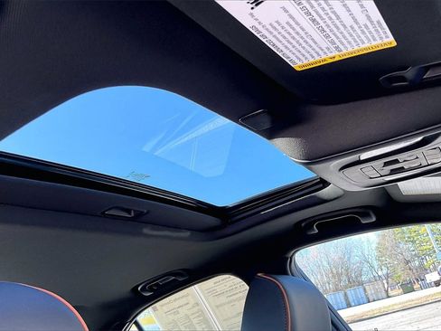 Used 2025 Cadillac CT4 V image 22