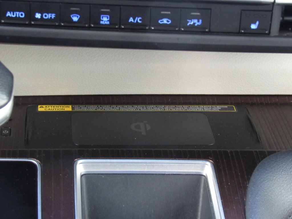 Certified 2023 Toyota Sienna XLE w/ XLE Plus Package AWD/4WD image 32