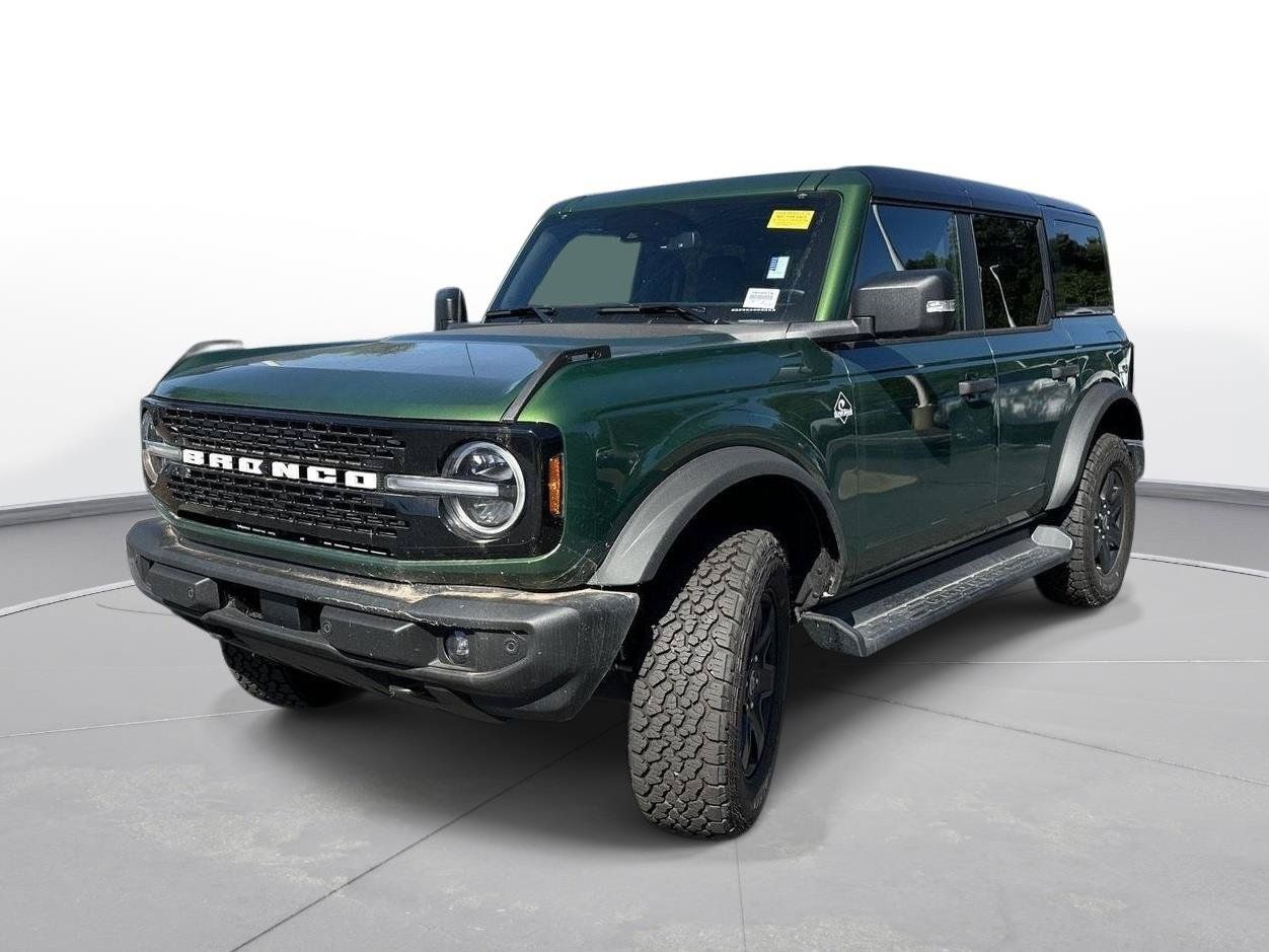 Used 2025 Ford Bronco Outer Banks AWD/4WD image 2