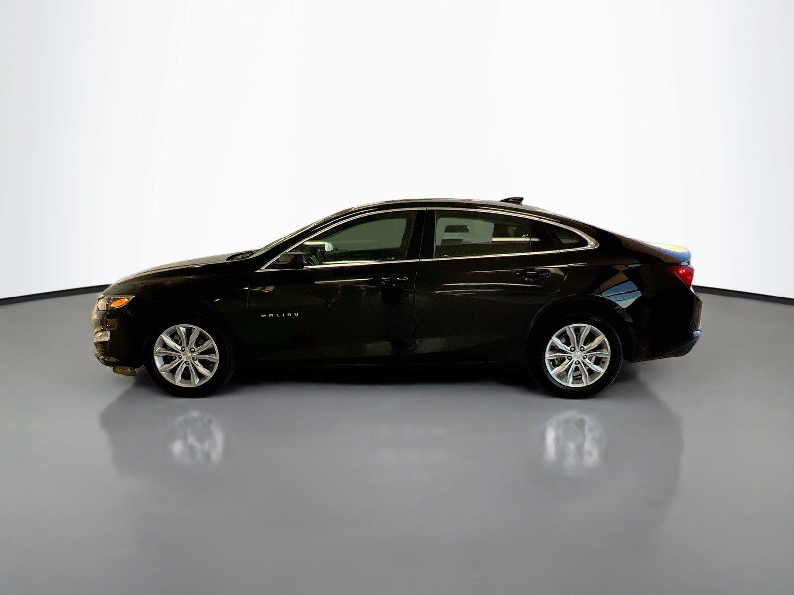Used 2024 Chevrolet Malibu LT FWD image 8