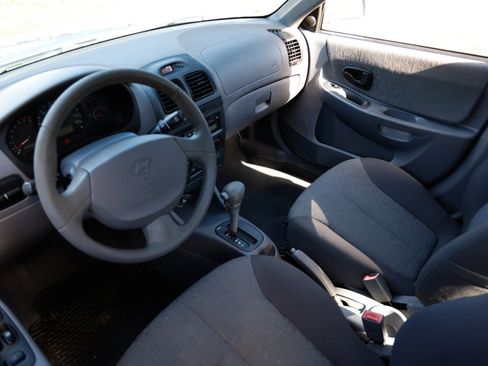 Used 2005 Hyundai Accent GLS image 4