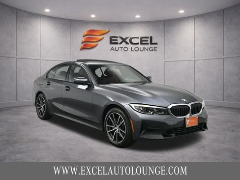Used 2022 BMW 330i xDrive Sedan w/ Premium Package 2 image 8
