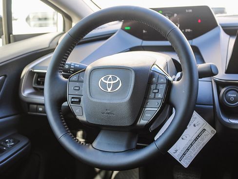 New 2026 Toyota Prius XLE FWD image 18