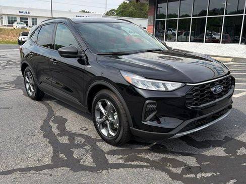 New 2025 Ford Escape ST-Line w/ Cold Weather Package FWD image 20