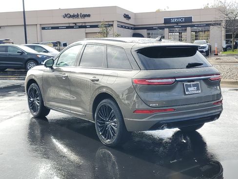 New 2026 Lincoln Corsair Premiere image 3