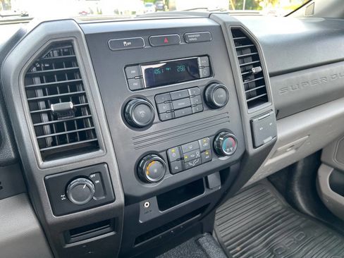 Used 2017 Ford F350 XL image 11