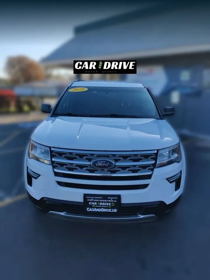 Used 2018 Ford Explorer XLT AWD/4WD image 2