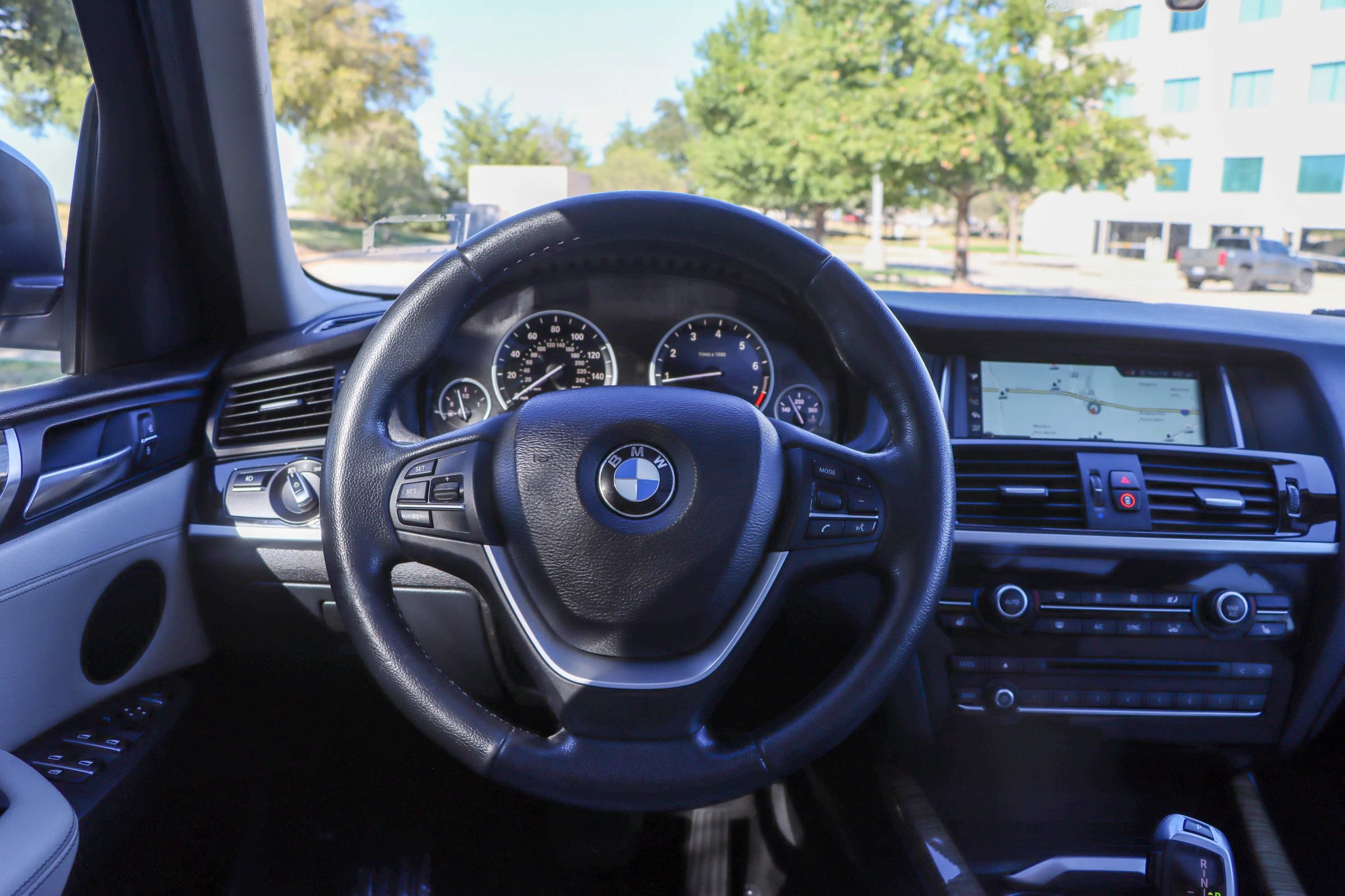 Used 2017 BMW X3 xDrive28i AWD/4WD image 28