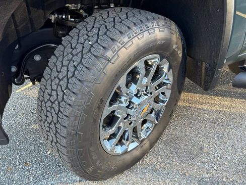 New 2026 Chevrolet Silverado 2500 LTZ w/ LTZ Convenience Package image 25