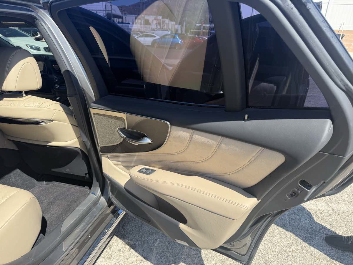 Used 2023 Lexus LS 500 AWD w/ Executive Package image 16