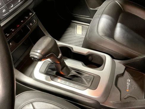 Used 2021 Chevrolet Colorado ZR2 image 17