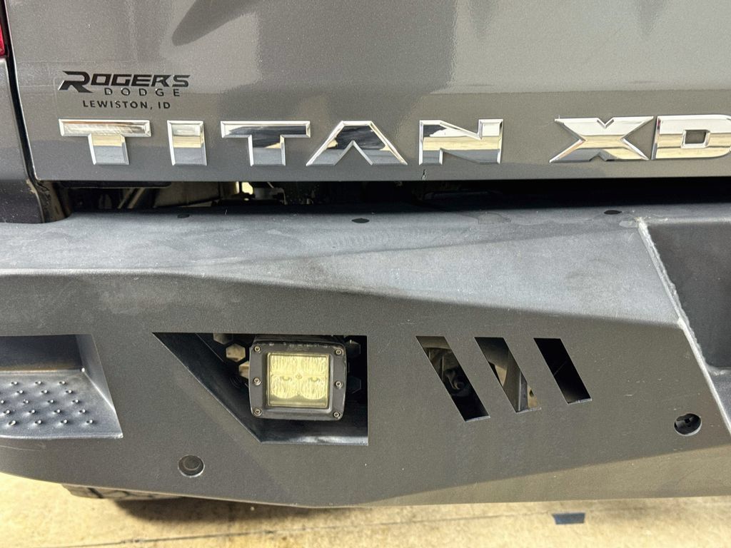 Used 2017 Nissan Titan S AWD/4WD image 26