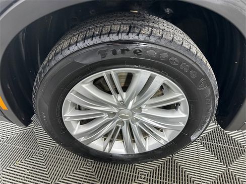 Used 2022 Mitsubishi Outlander ES image 2