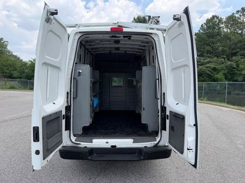 Used 2018 Nissan NV 2500 SV RWD image 27