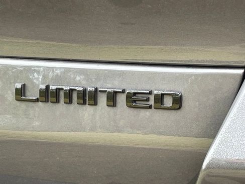 New 2025 Jeep Grand Cherokee L Limited w/ Black Appearance Package image 21