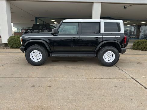 New 2025 Ford Bronco Heritage Edition image 4