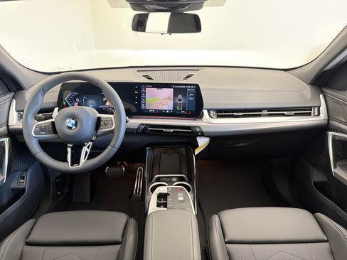 New 2026 BMW X2 xDrive28i AWD/4WD image 17