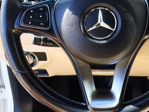 Used 2020 Mercedes-Benz GLA 250 image 49