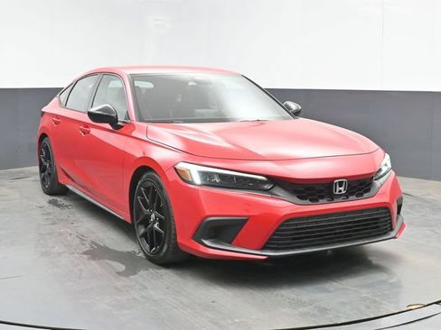 Used 2022 Honda Civic Sport image 2