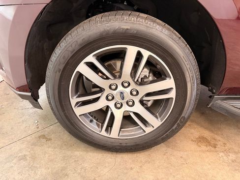 Used 2024 Ford Expedition Max Limited image 17