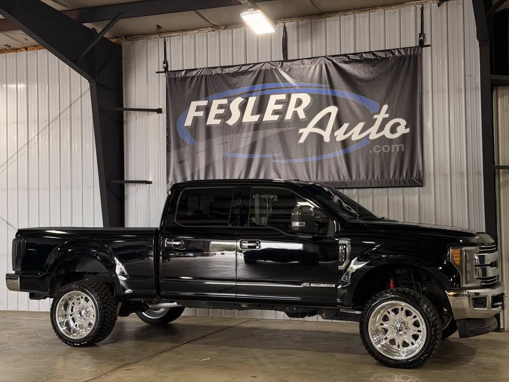 Used 2017 Ford F250 Lariat w/ Chrome Package AWD/4WD image 42
