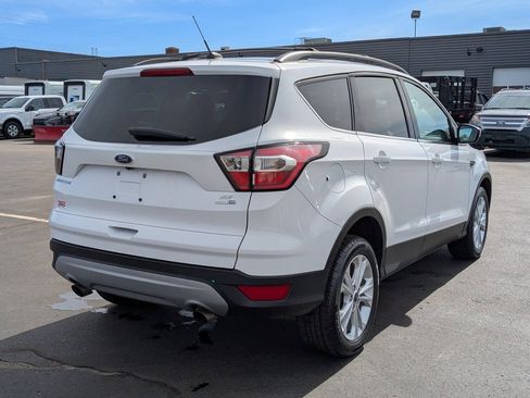 Used 2017 Ford Escape SE w/ SE Leather Comfort Package image 4