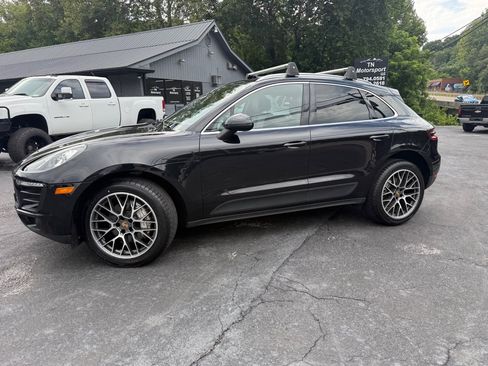 Used 2015 Porsche Macan S w/ Premium Package Plus AWD/4WD image 34