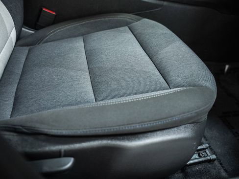 Used 2024 Chevrolet Trax LS w/ LS Convenience Package image 28