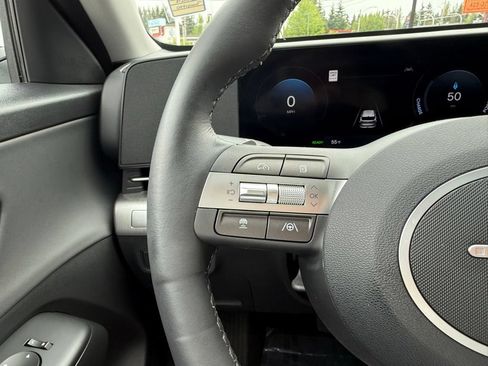 Certified 2025 Hyundai Kona Limited FWD image 26