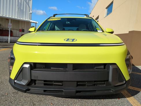 Certified 2024 Hyundai Kona SEL w/ Convenience Package image 9