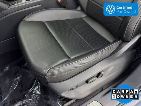 Certified 2022 Volkswagen Atlas Cross Sport SE image 19