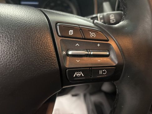 Used 2023 Hyundai Kona SEL w/ Convenience Package image 18