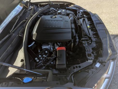 Used 2023 Jaguar F-PACE S AWD/4WD image 43