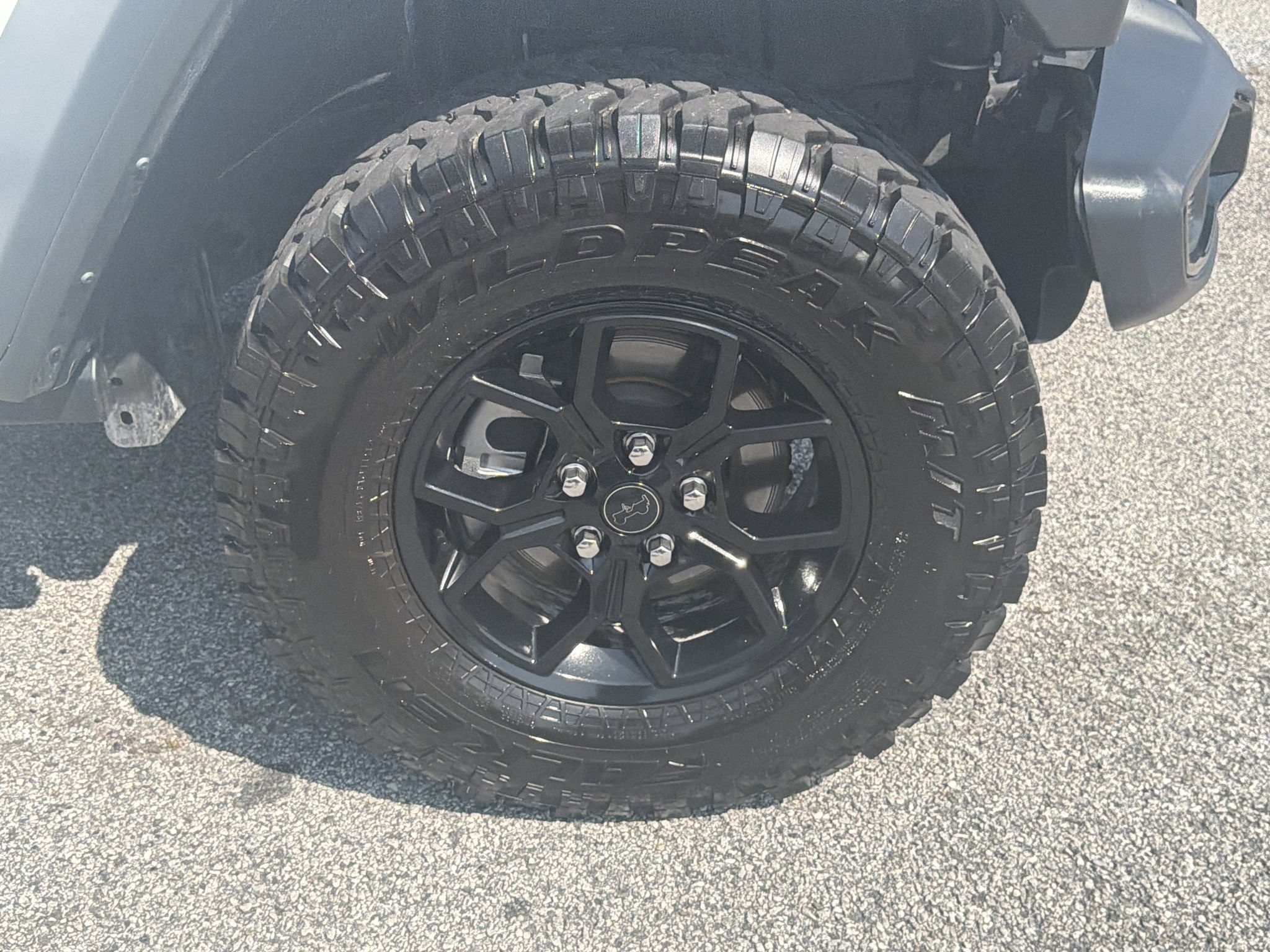 Used 2024 Jeep Wrangler Unlimited Sport AWD/4WD image 12