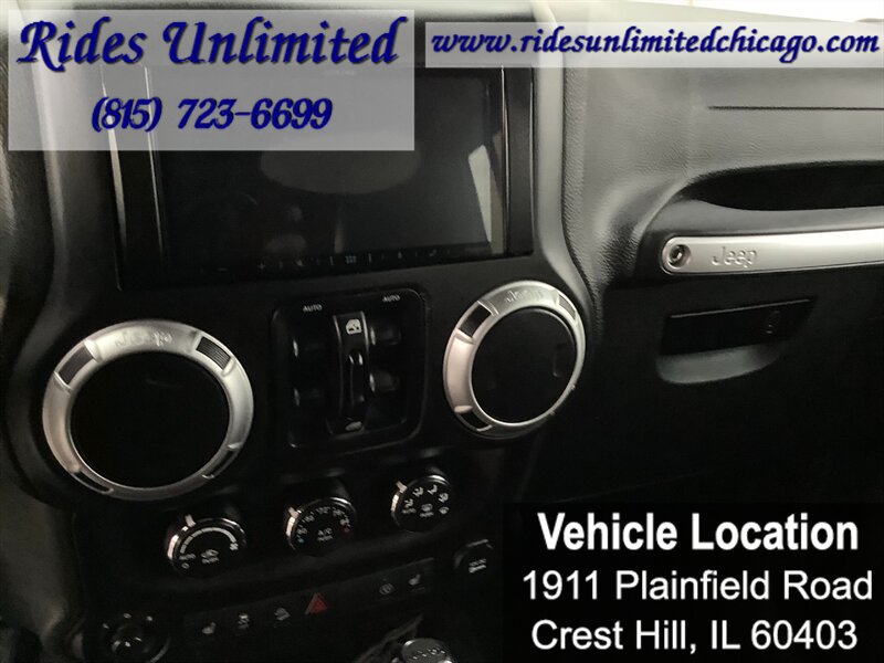 Used 2015 Jeep Wrangler Unlimited Rubicon w/ Dual Top Group AWD/4WD image 14