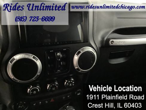 Used 2015 Jeep Wrangler Unlimited Rubicon w/ Dual Top Group AWD/4WD image 14