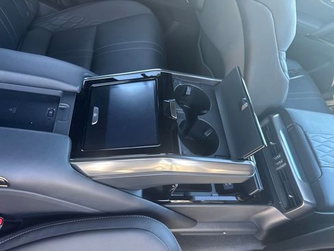 Used 2023 Lexus LX 600 4WD w/ Accessory Package (Z1) image 43