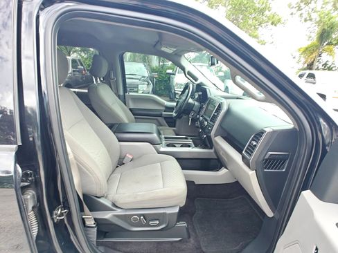 Used 2017 Ford F150 XLT w/ Equipment Group 302A Luxury RWD image 15