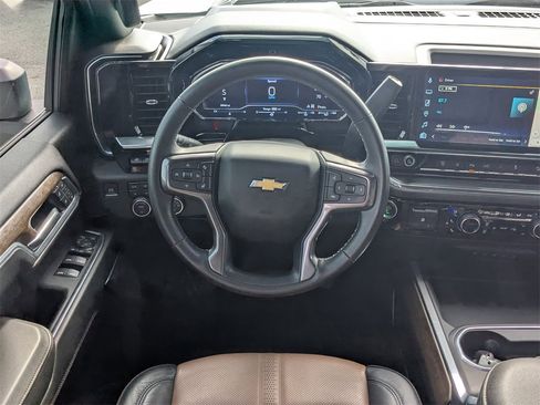 Certified 2025 Chevrolet Silverado 2500 High Country w/ Technology Package image 14