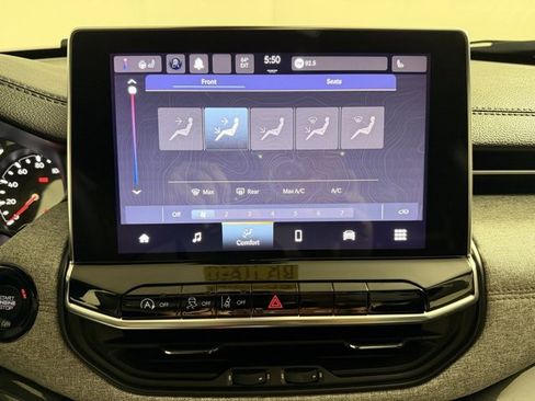 Certified 2023 Jeep Compass Latitude image 28