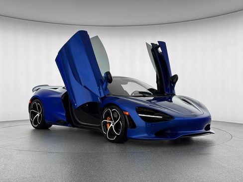 Used 2024 McLaren 750S Spider RWD image 49