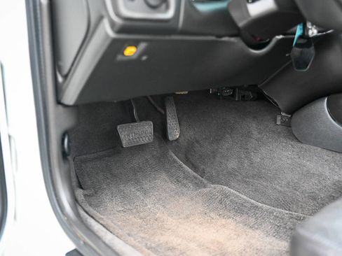 Used 2000 Chevrolet Camaro Z28 w/ SS Performance/Appearance Pkg image 98