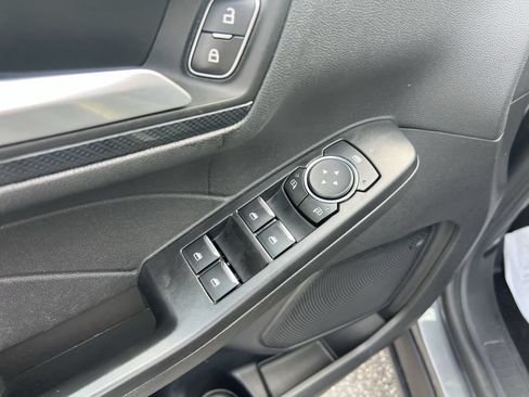 Used 2025 Ford Escape ST-Line FWD image 15