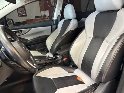 Used 2021 Subaru Crosstrek 2.5i Limited w/ Moonroof Package 2 AWD/4WD image 8