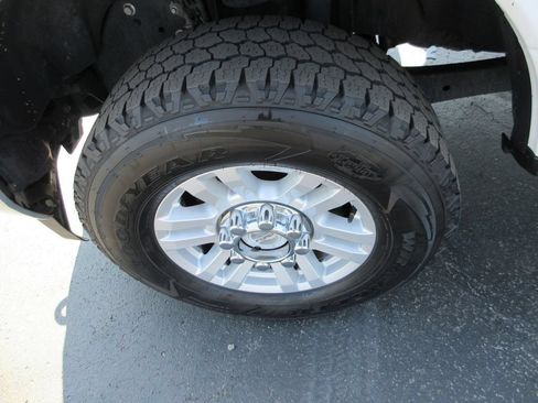 Used 2018 Ford F250 XLT AWD/4WD image 14