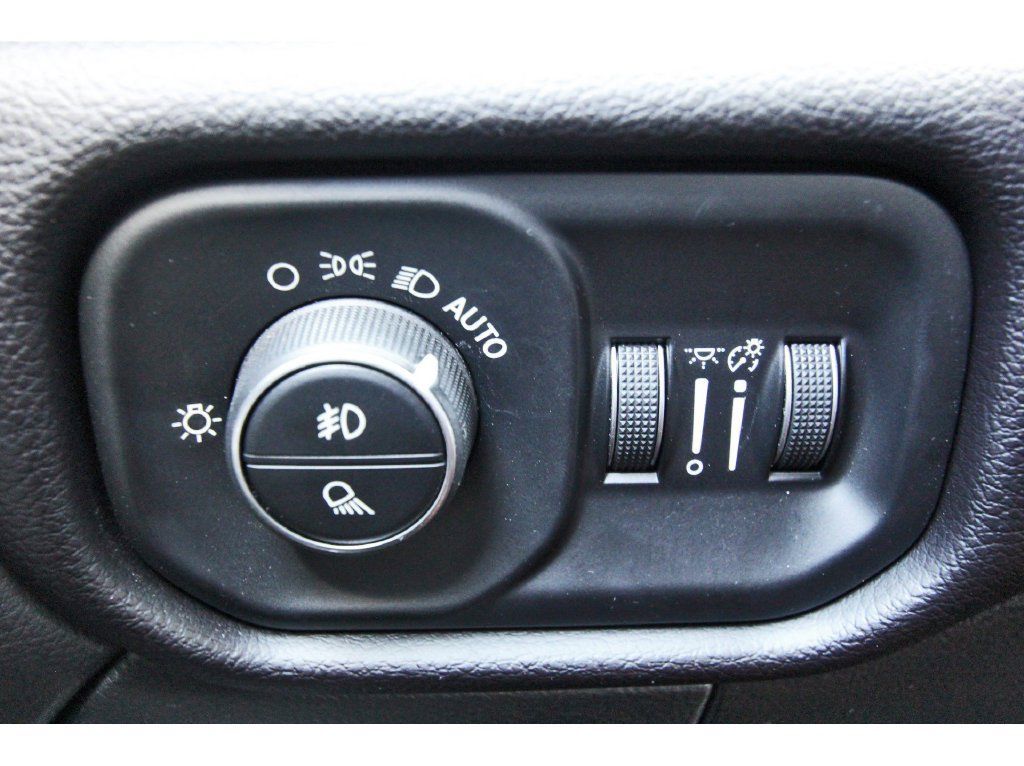 Used 2024 RAM 2500 Laramie w/ Night Edition AWD/4WD image 21