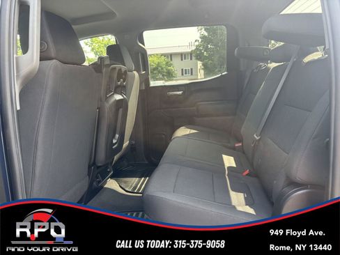 Used 2020 Chevrolet Silverado 1500 Custom w/ Custom Value Package AWD/4WD image 27