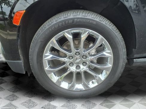 Used 2023 Chevrolet Tahoe High Country w/ Premium Package 2 AWD/4WD image 11