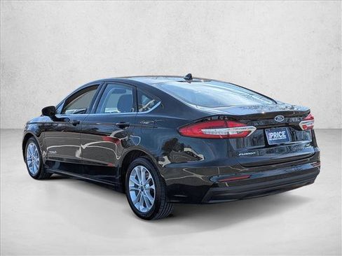 Used 2019 Ford Fusion SE image 8