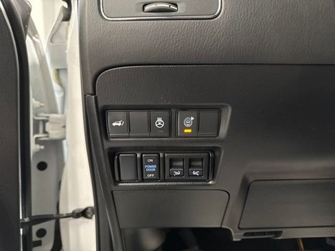 Used 2023 INFINITI QX80 Sensory w/ All-Season Package AWD/4WD image 27